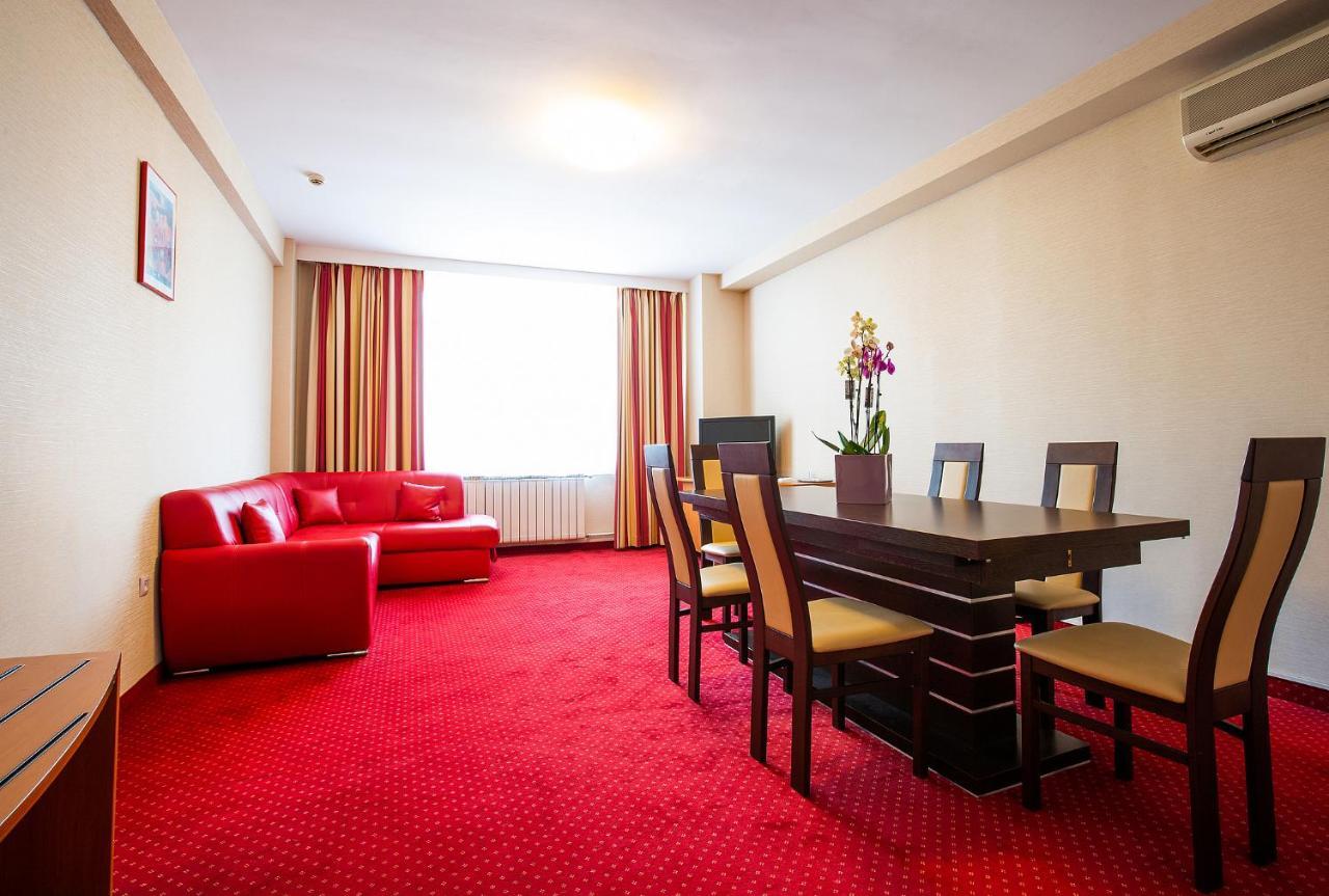 Hotel Dana Satu Mare Luaran gambar