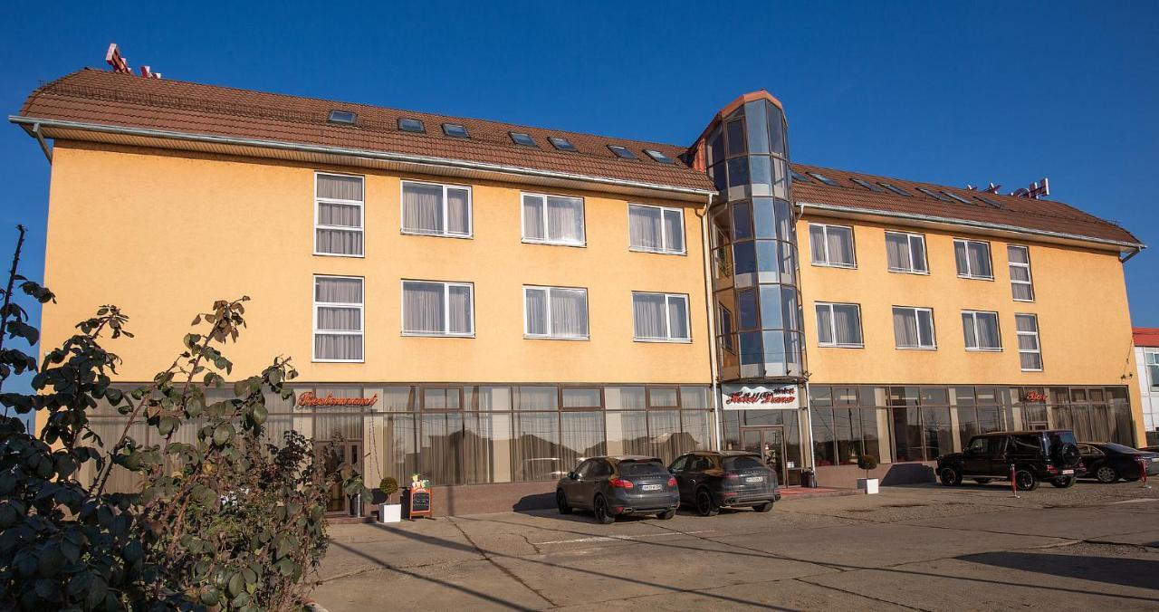 Hotel Dana Satu Mare Luaran gambar